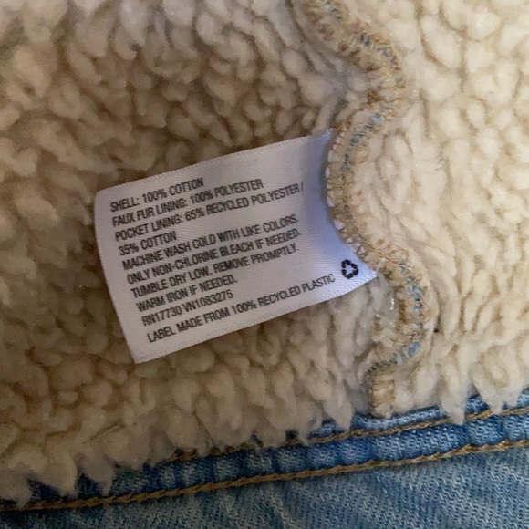 Universal Thread Denim Jean Jacket - Picture 7 of 8